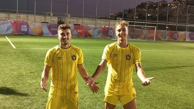 Photo of שכחו אותי בבית – אור צהוב עולה בבית וגן